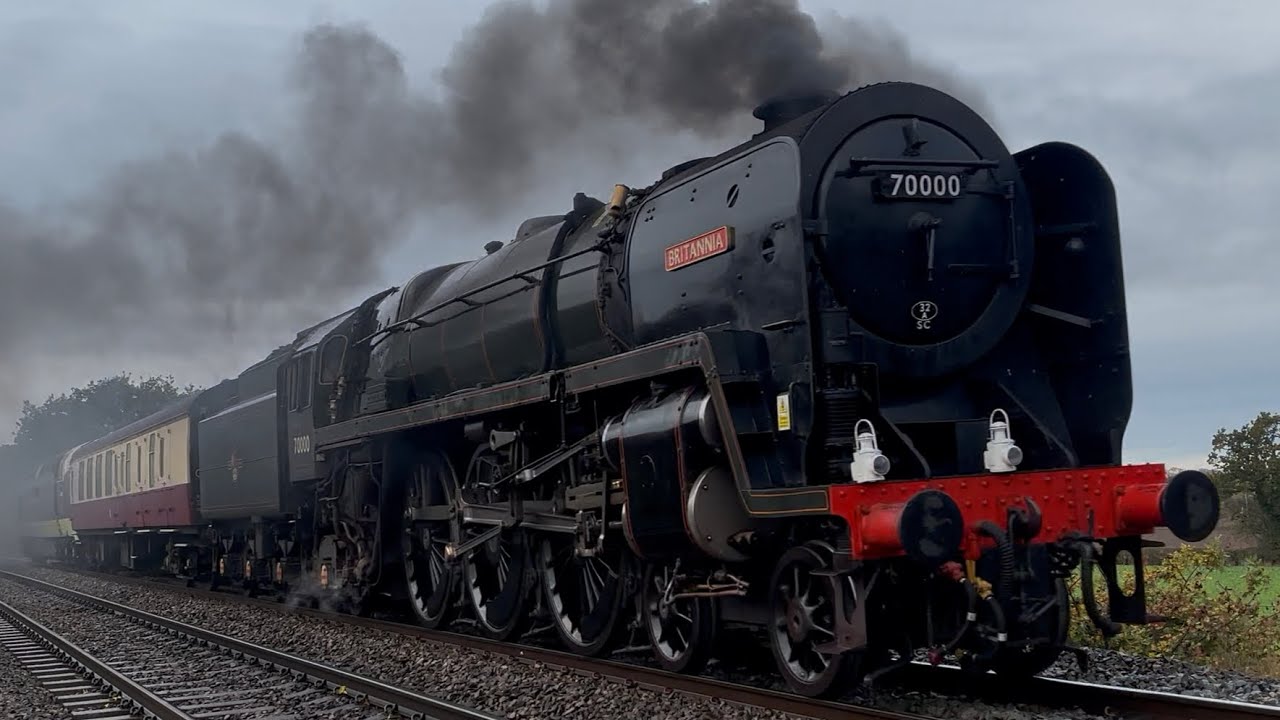 Steam locomotive BR 70000 Britannia class 7+D9000 55022 Royal Scots grey 5Z70