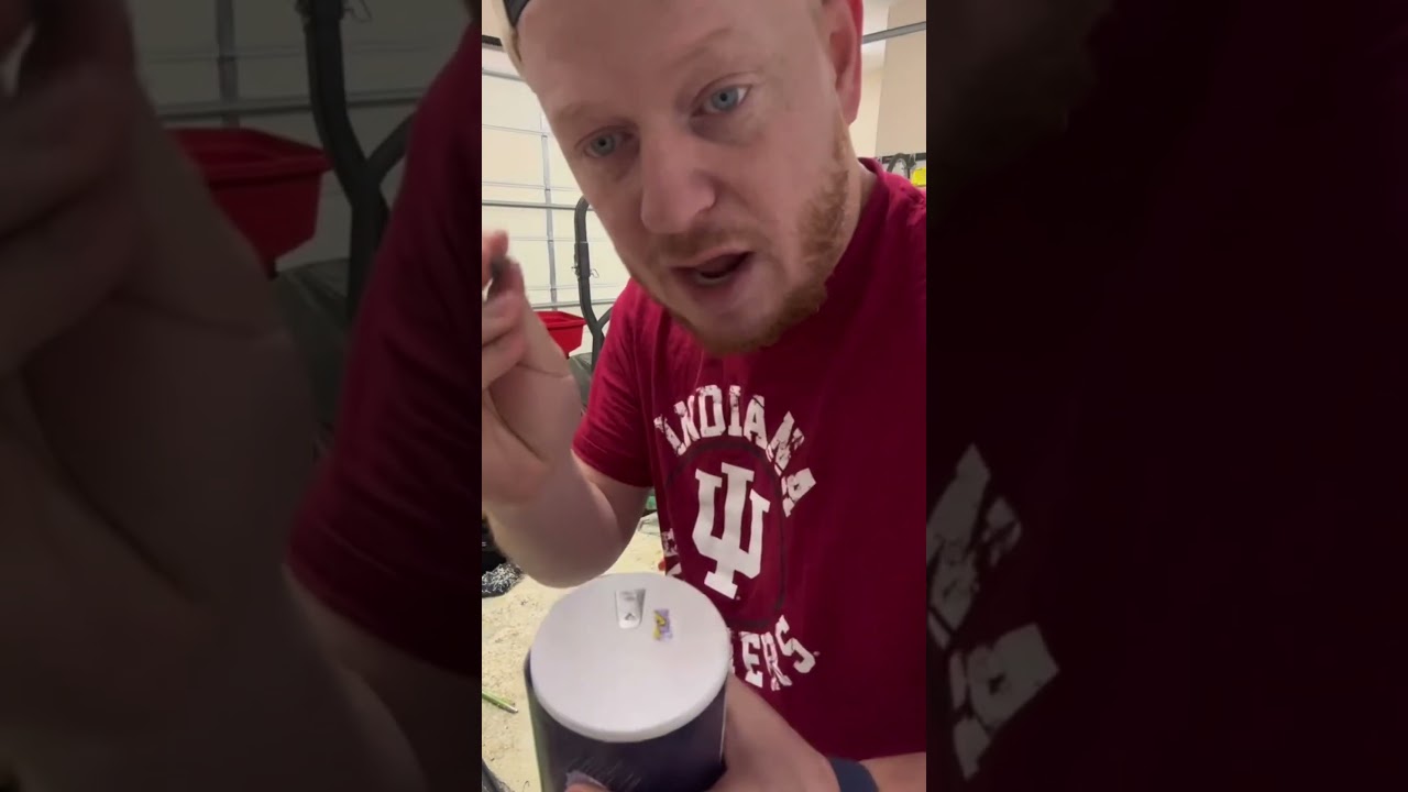Shake it like a salt shaker 🤣🤣 #cool