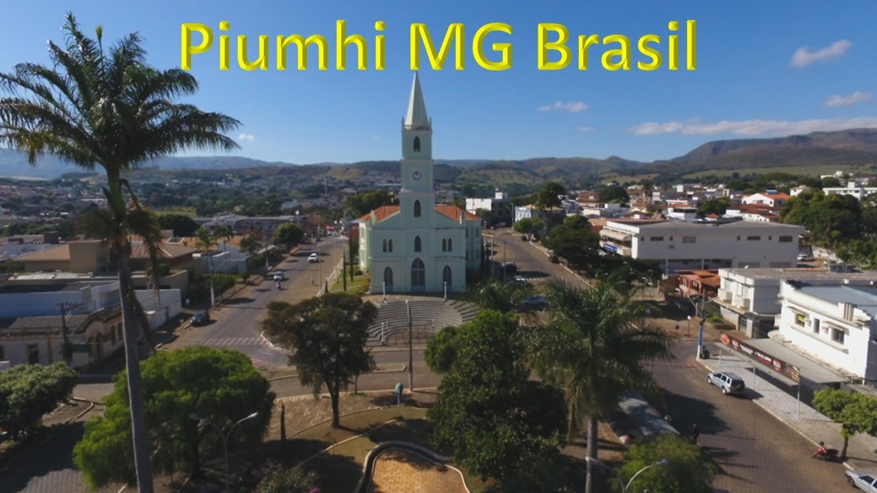 Drone filma cidade Piumhi Minas Gerais Brasil - J Drones