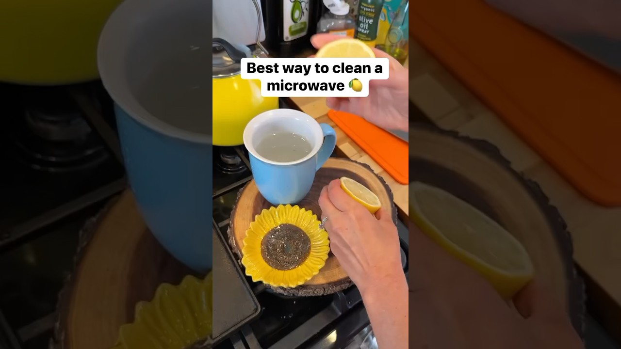 Natural is always better 🍋 #clean #cleaningtips #microwave #lemon #natural