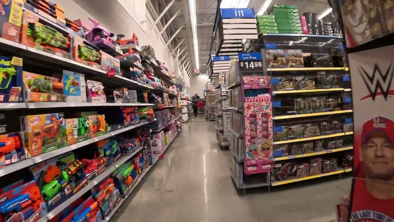 Tour of Super Walmart in Orlando, Florida