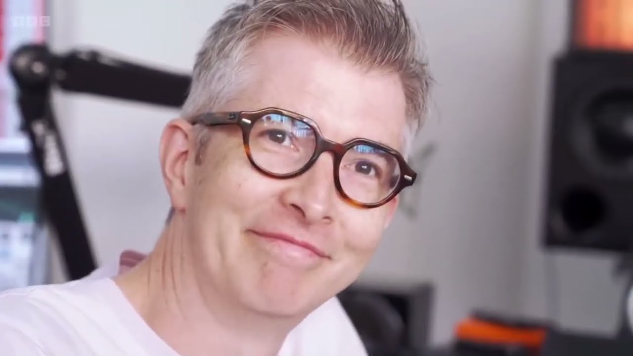 Celebrity Escape to the Country Season 3 Episode 2 ::: Gareth Malone
