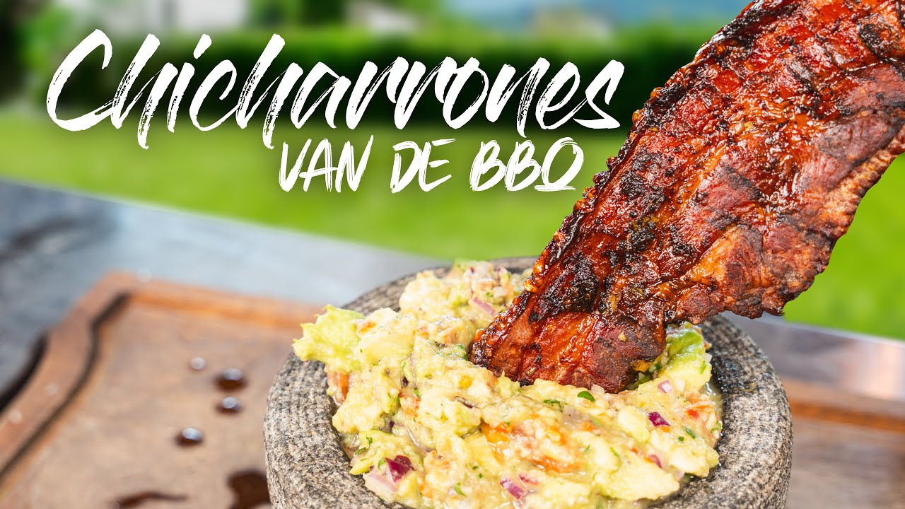Super knapperige Smoked CHICHARRONES van de BBQ!🔥 | #kolenboertje