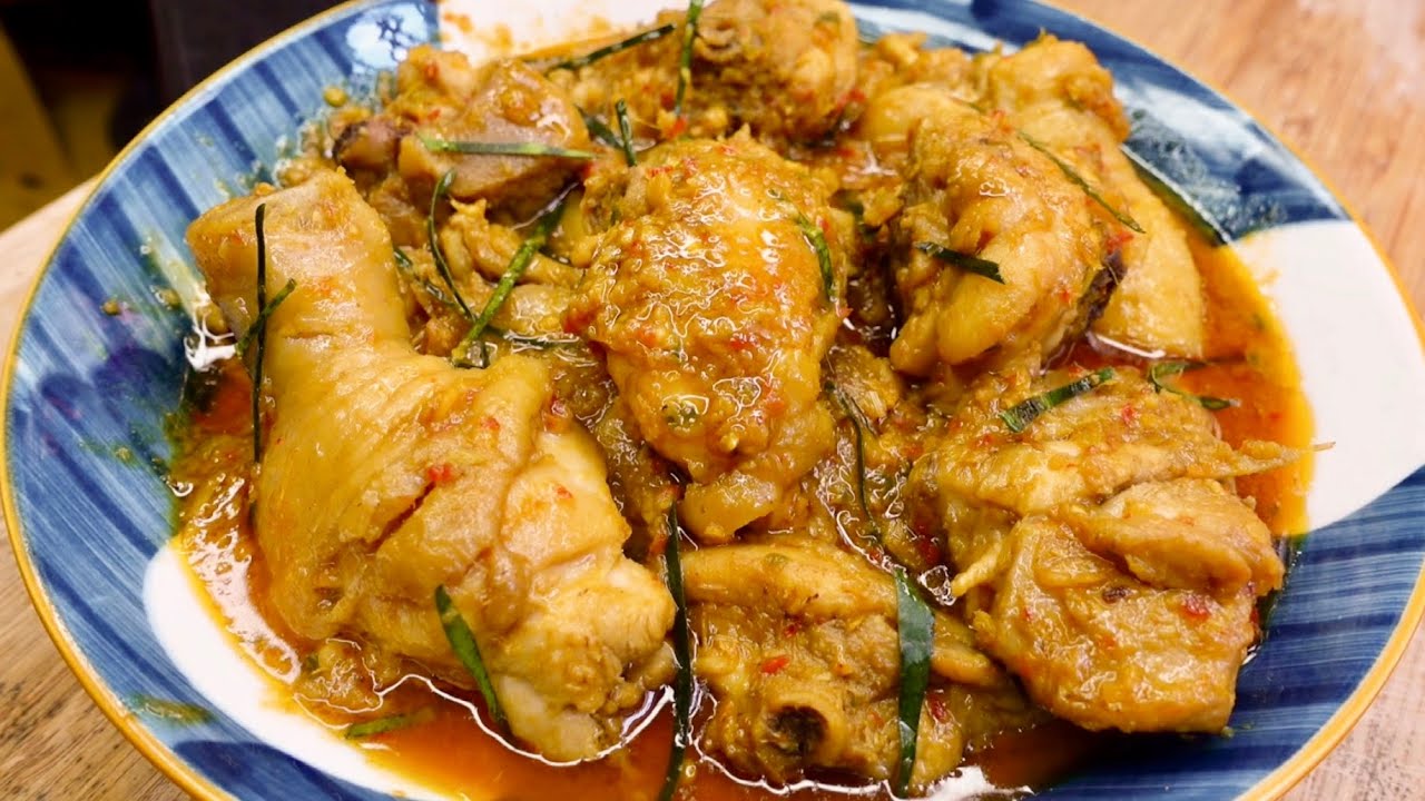 好吃又下饭的娘惹叁巴鸡🐔来上两碗米饭都不够吃，做法一点也不难🌶️Nyonya sambal chicken is delicious and served with rice🐔