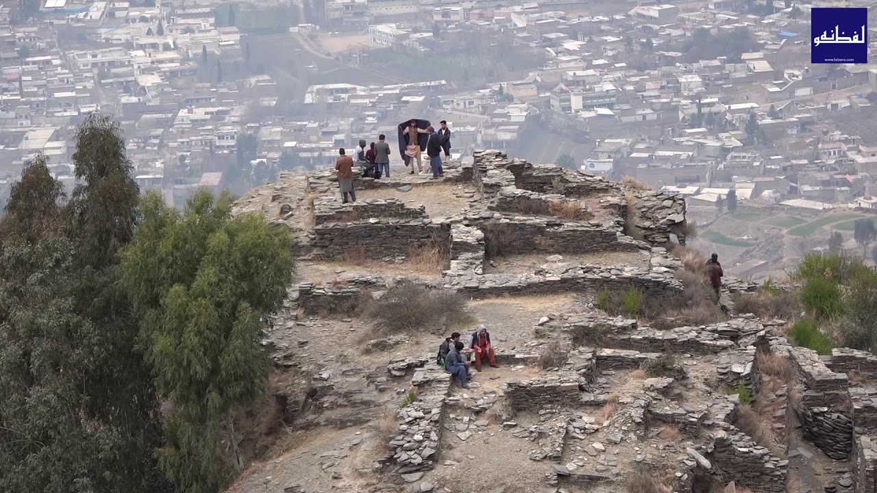 راجا گیرا کا تاریخی قلعہ (Historical Raja Gira Castle)