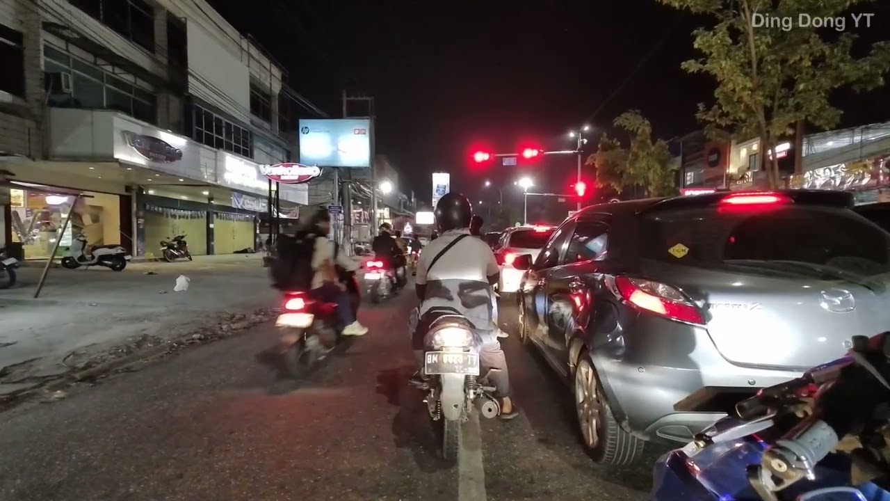 Jalan-jalan Malam | Dari McDonald’s Sudirman sampai Mal SKA Pekanbaru