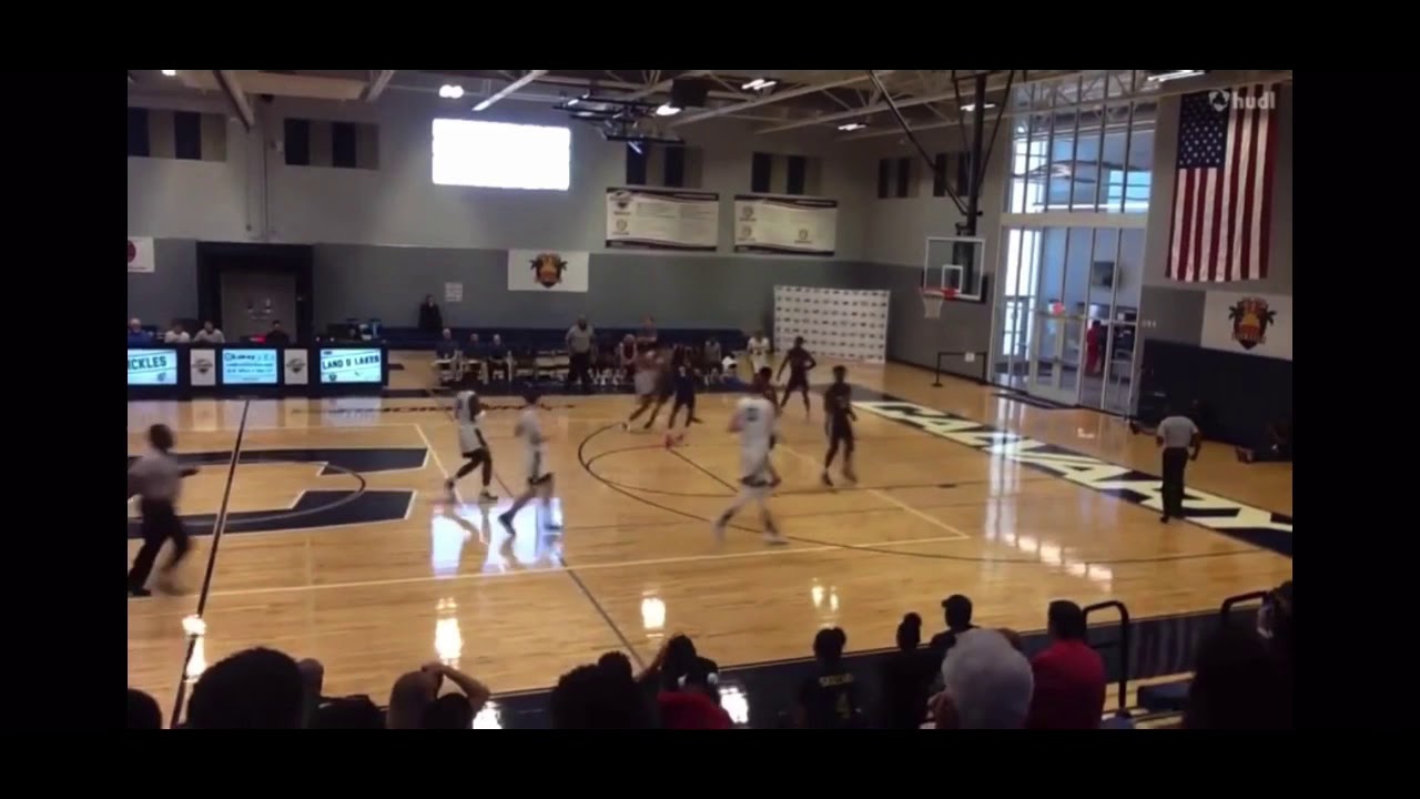 Dillon Mitchell C/O 2022 goes for 22pts 8reb 5ast 2stls