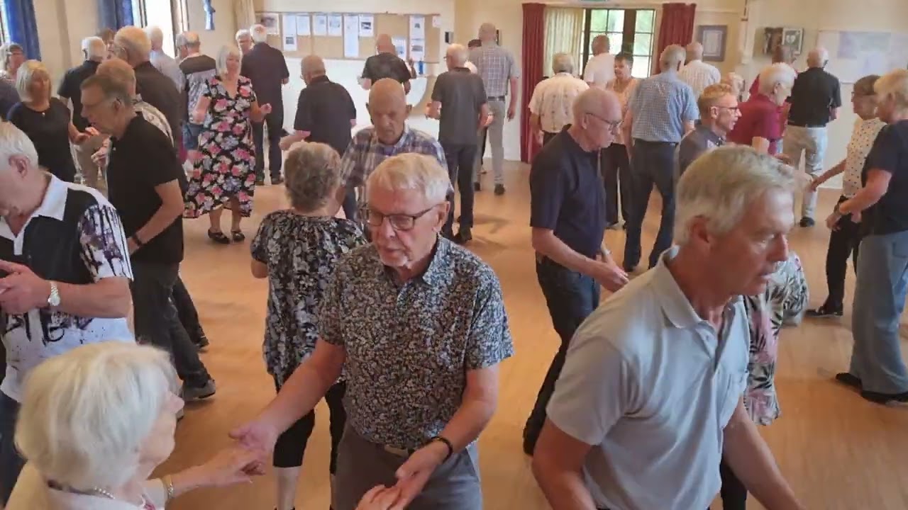 V&auml;stertr&auml;ffen 27/9-24. Bengt spelar &Ouml;nskedansen. 🥰🤗
