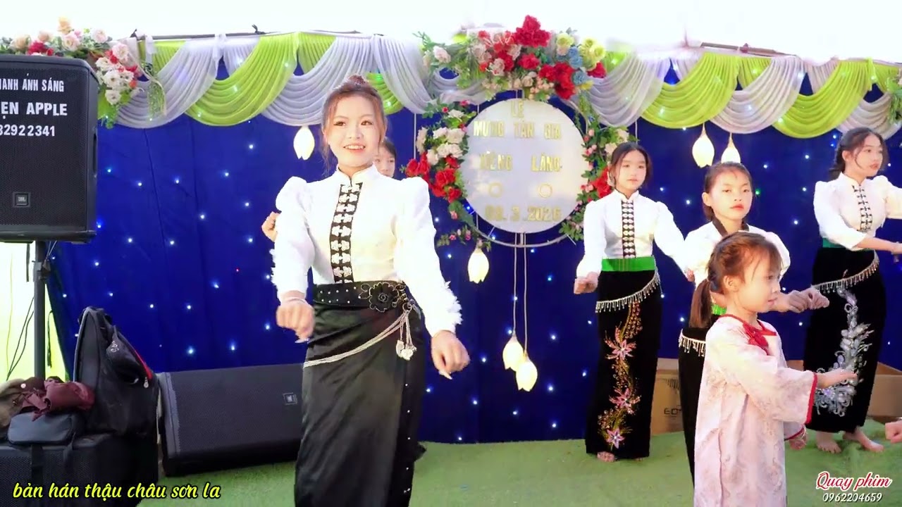 ĐỘI MÚA GIA ĐÌNH MÁU TẠI LỄ TÂN GIA XIÊNG LĂNG