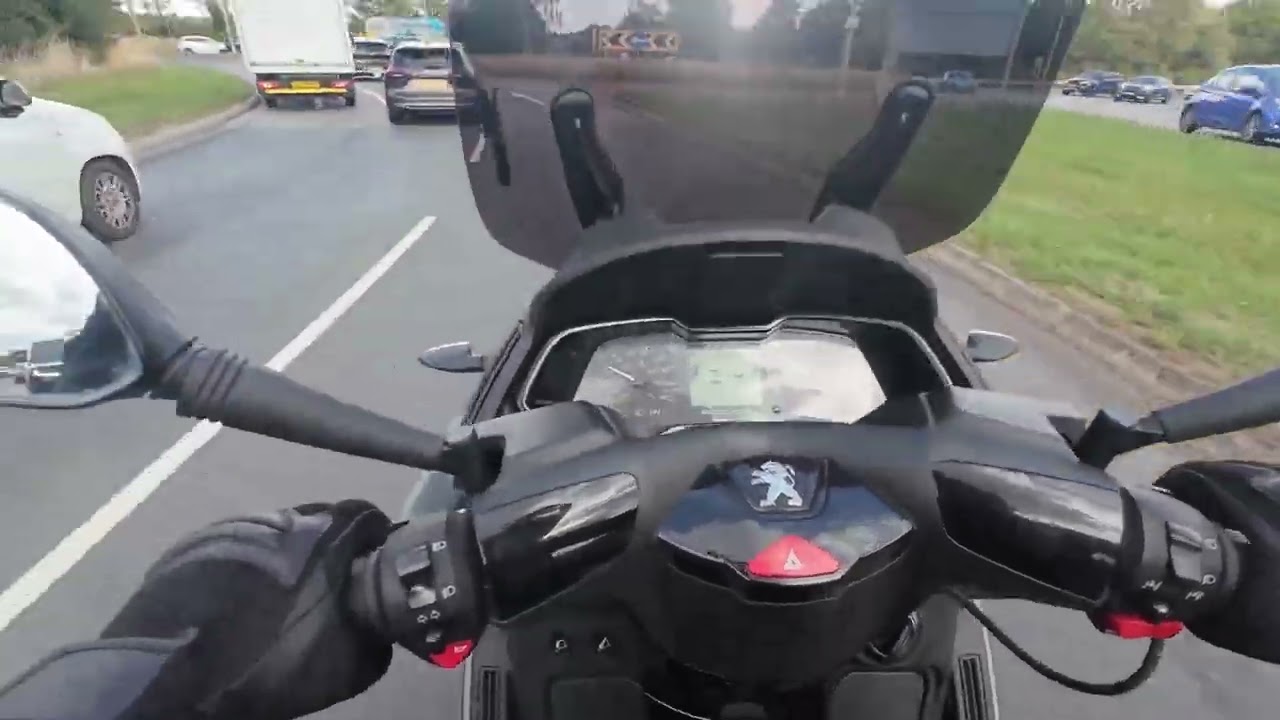 Peugeot Metropolis 400cc First Test Ride And Overview