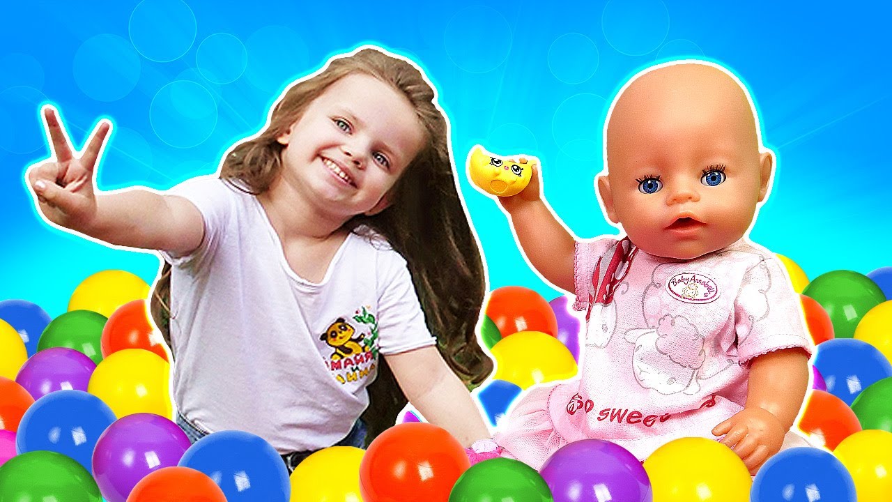 Show für Kinder - Maya und Lina. Spielzeug Video mit Baby Born. Im Freizeitpark.