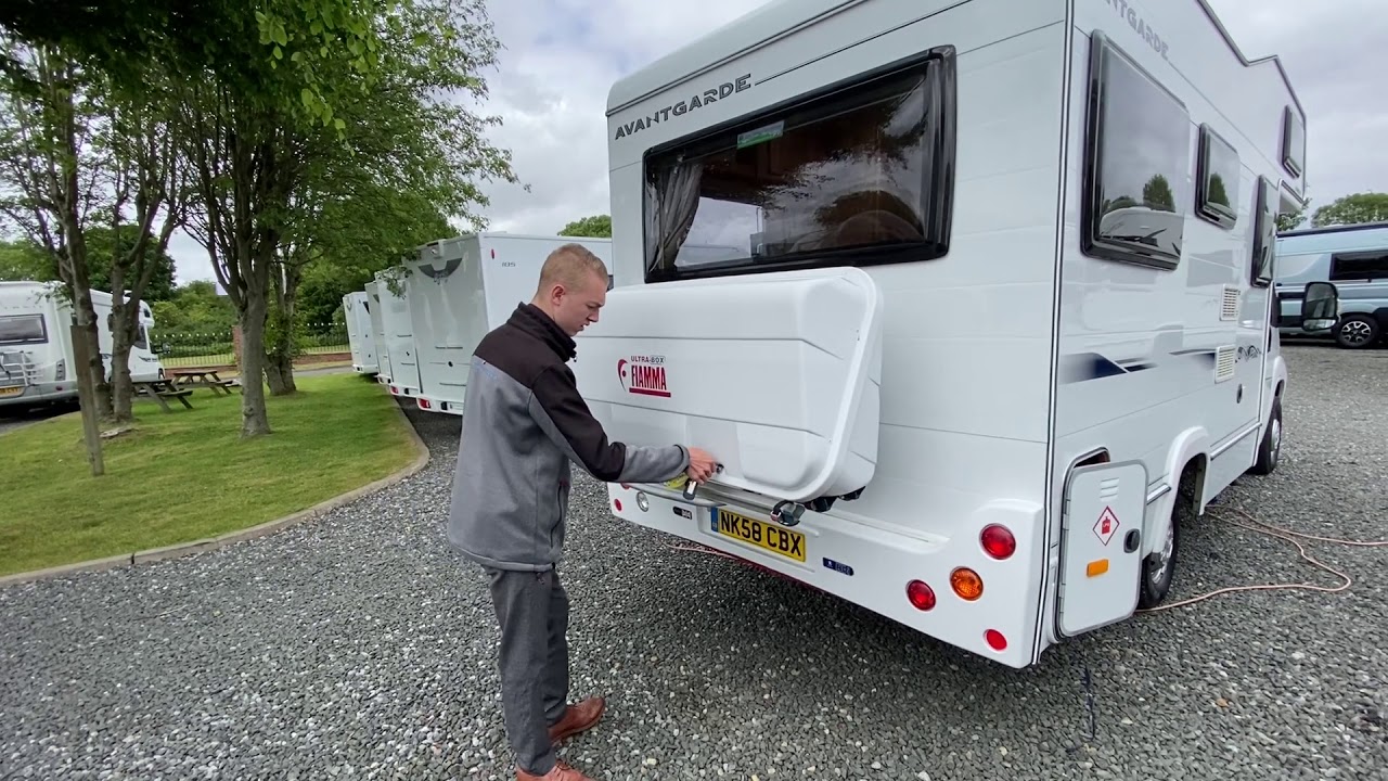 Compass Avantgarde 145 Handover