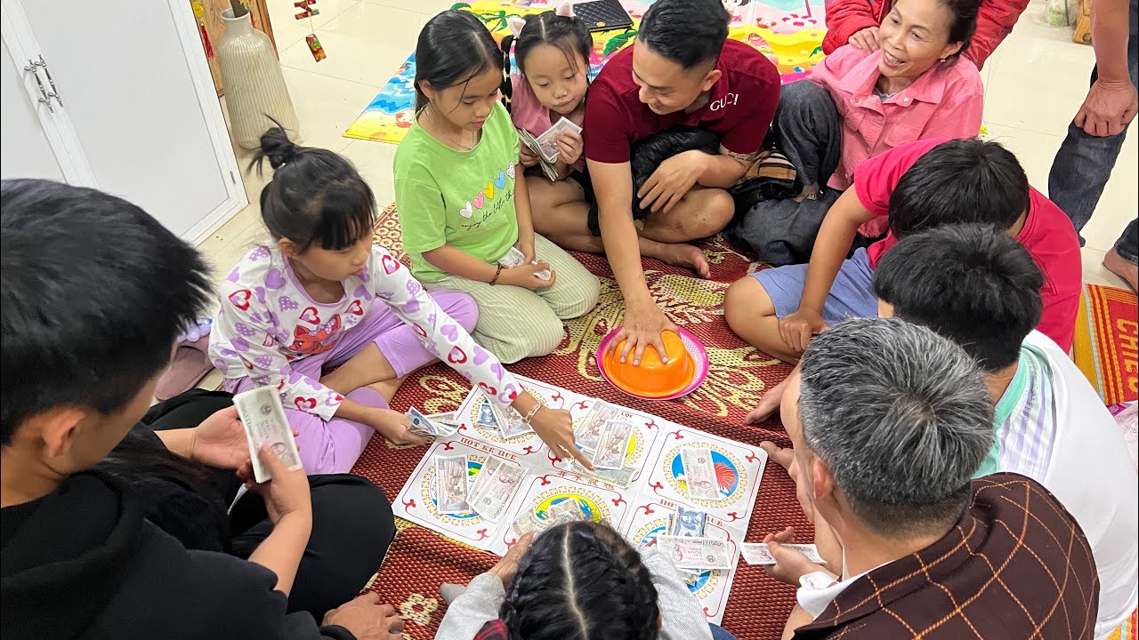 Vui Xuân 2026 cùng các con cháu 