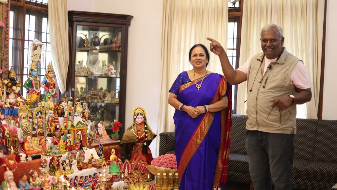 ನೂರು ವರ್ಷಕ್ಕೂ ಪುರಾತನ ಭಗವದ್ಗೀತೆ ಐತಿಹಾಸಿಕ ಬೊಂಬೆಗಳು... Bombe Mane | Dasara | N R Groups