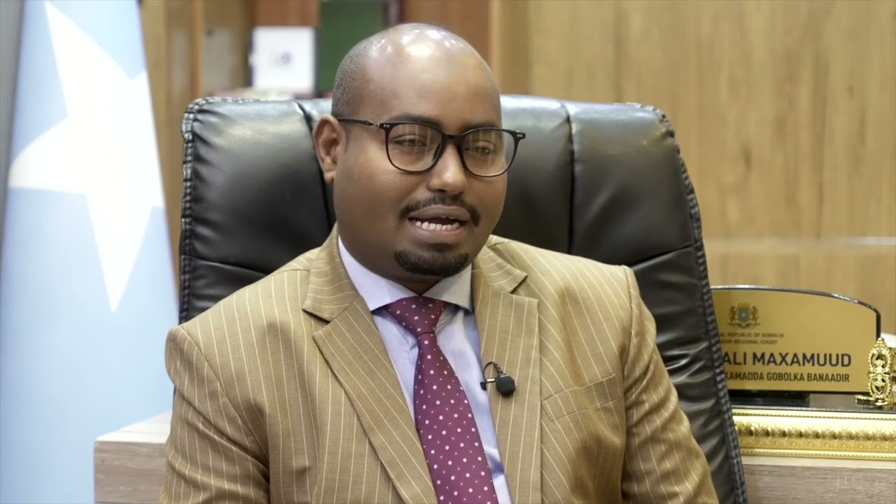 Yaa amray xariga Axmed Madoobe ? Yaase ka laabtay Maanta?