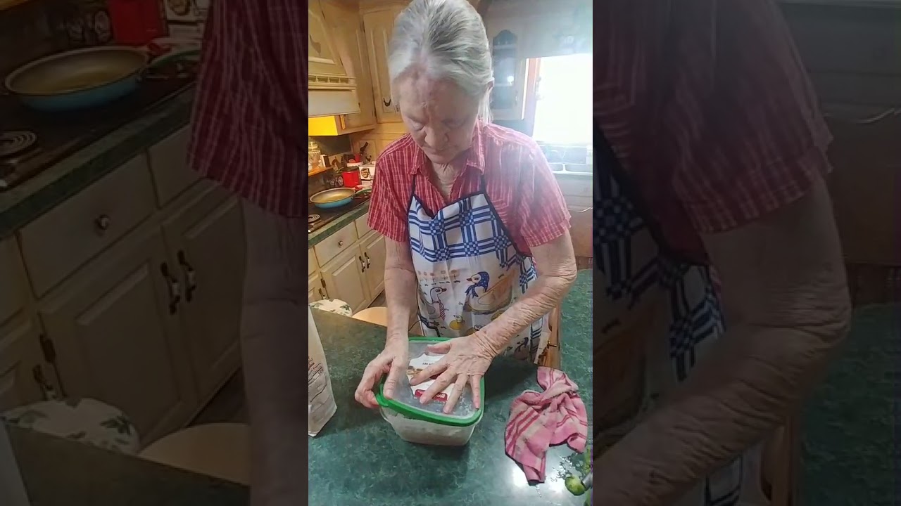 Жареные бамии с зелеными помидорами😍..Если экран маленький...нажмите на экран телефона, чтобы уви...