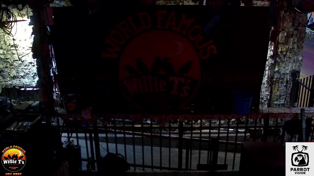 LIVE Music Everyday!