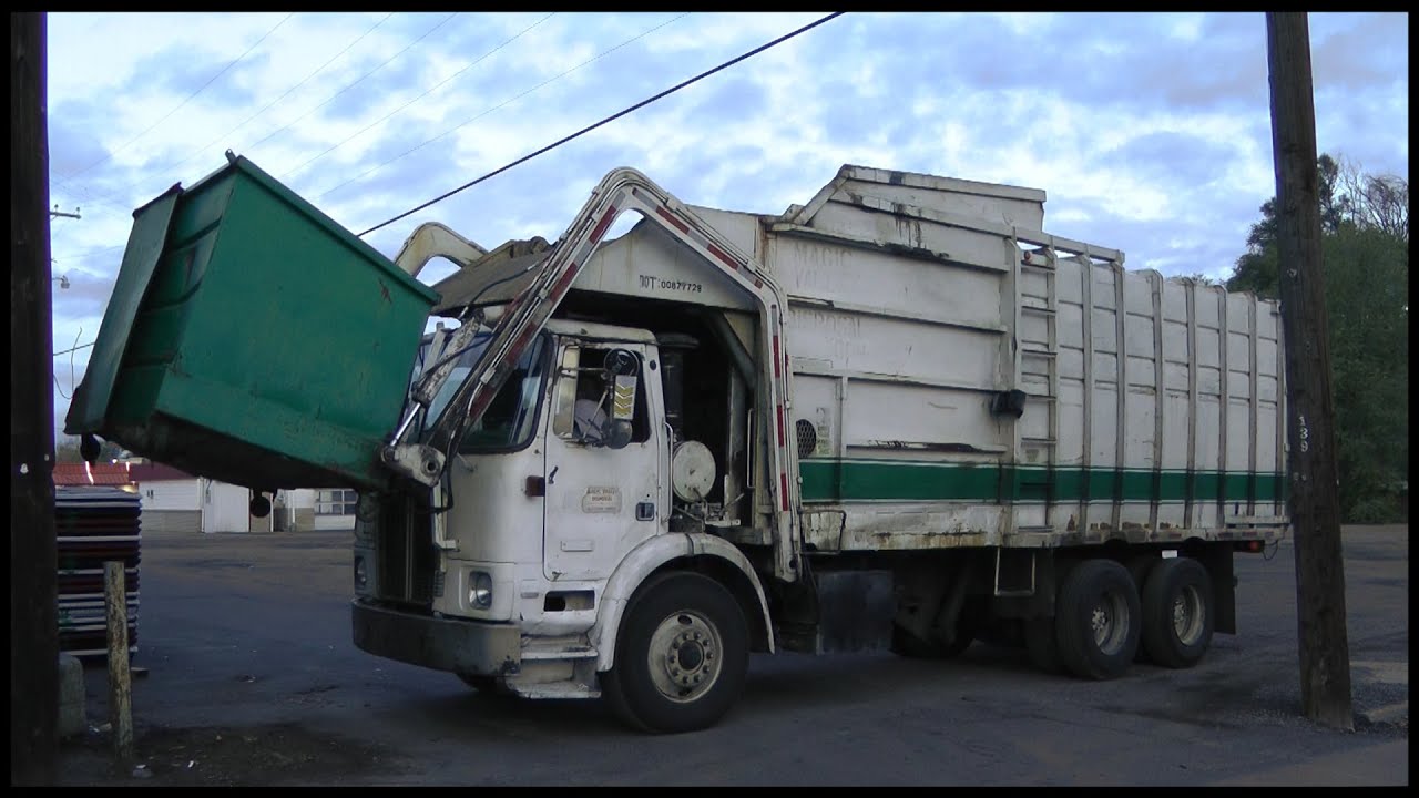 Maxon Front Loader: Magic Valley Disposal