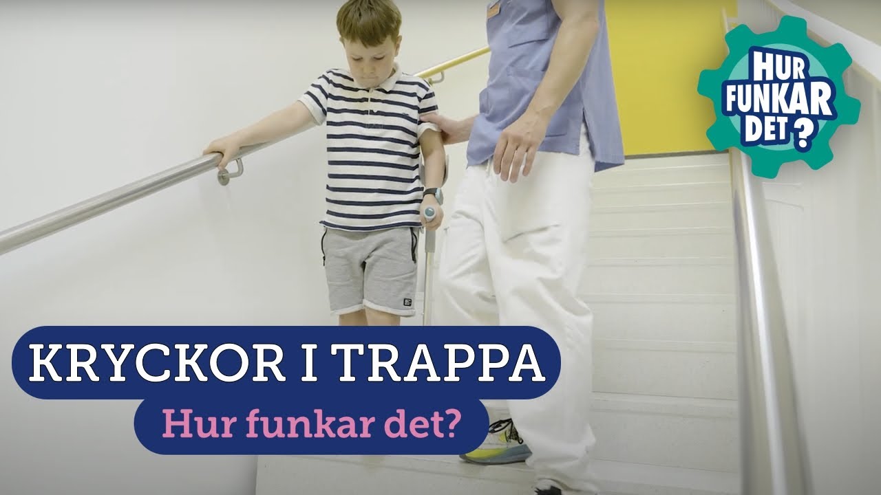 Gå med kryckor i en trappa