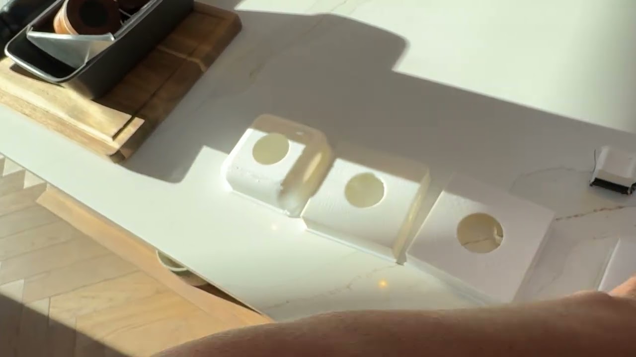 Printing a part. A comparison of the Qidi Plus and the Bambi H2D with the same roll of filament