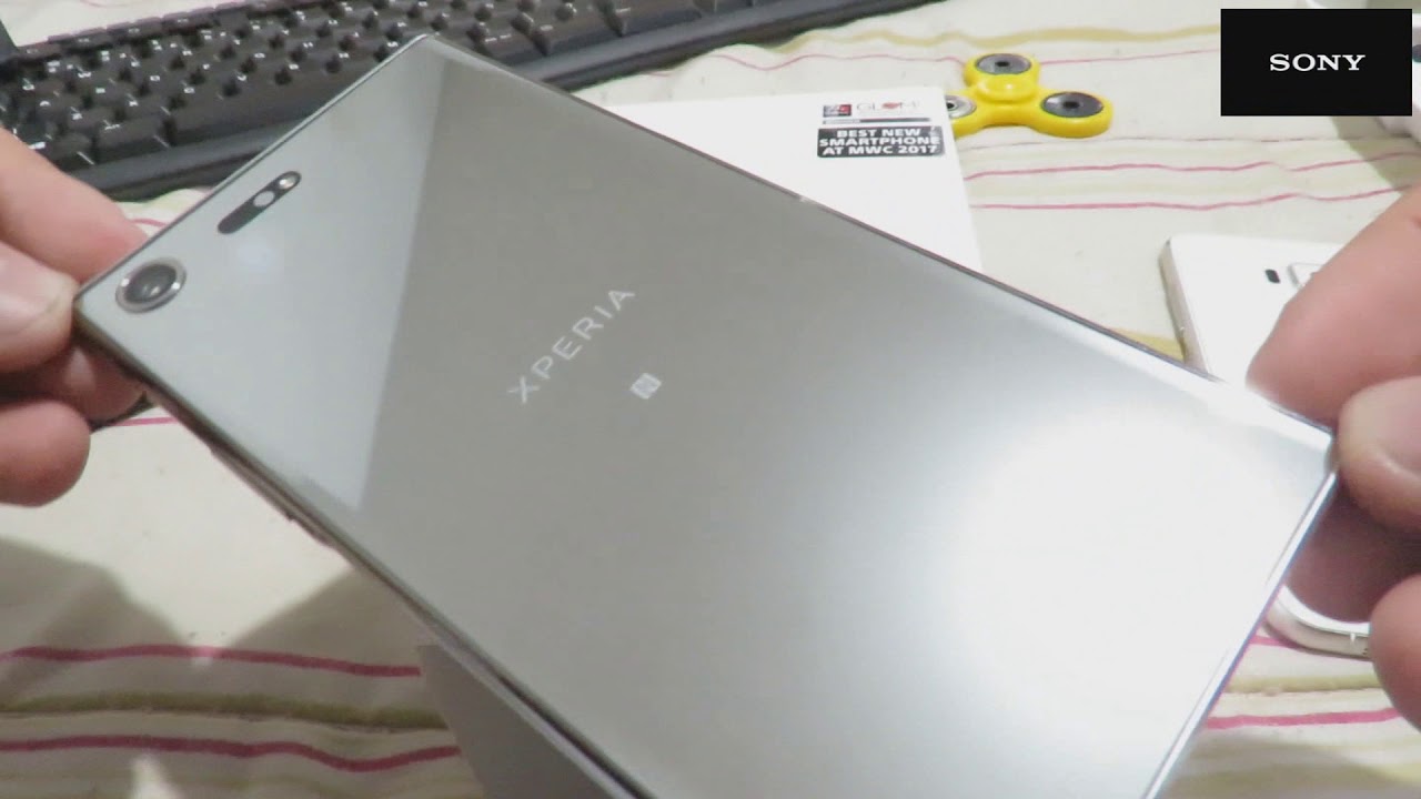 Unboxing (desembalando) Sony Xperia XZ Premium Chrome (cromado)