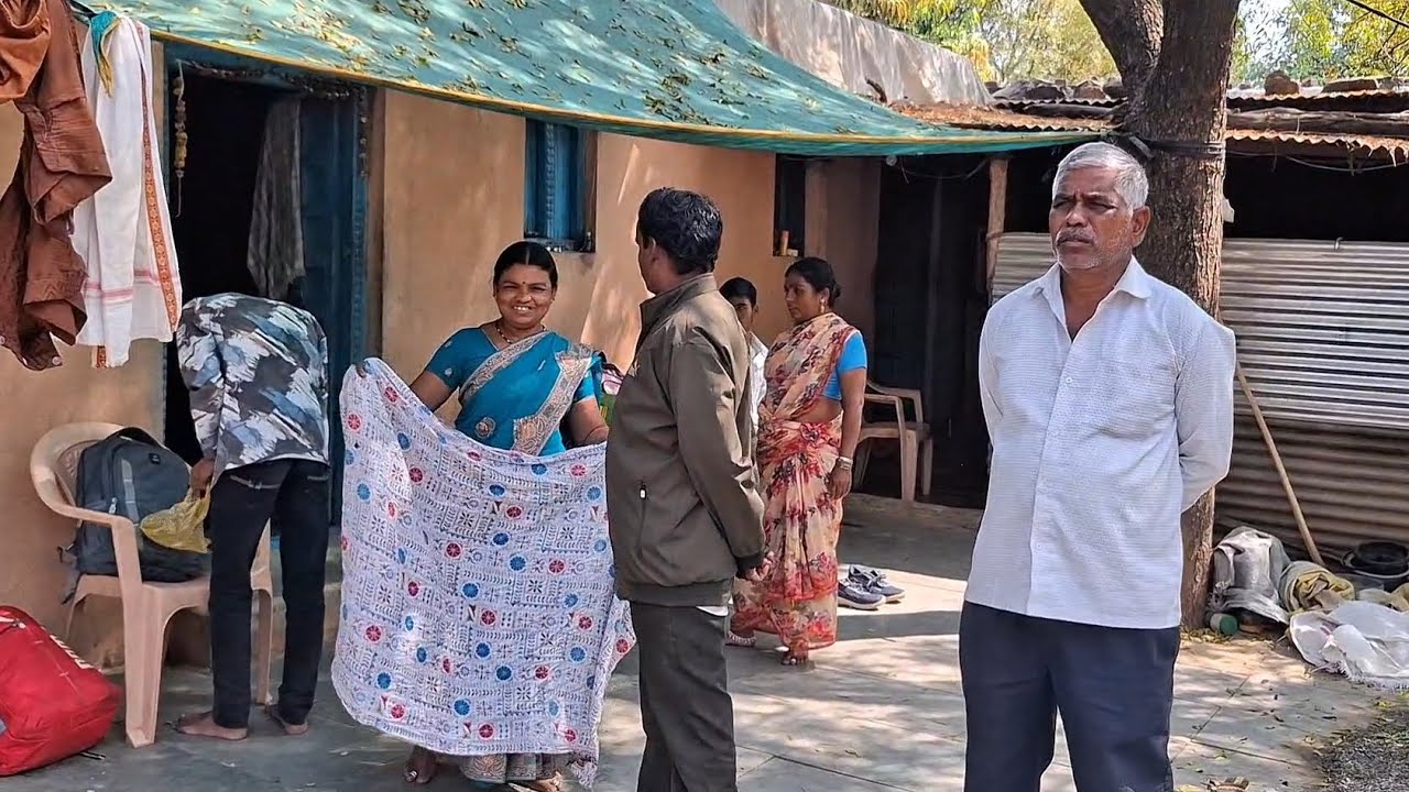 आज चाललो आपण आपल्या घरी 😍 | मावशीने काय काय दिलं बघा 😘 | गावाकडं खूप मजा केली 🥺