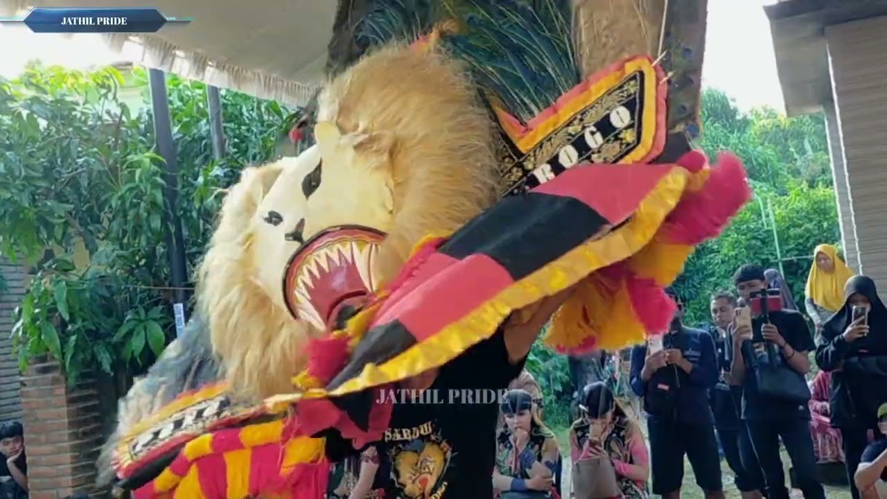 PANAS BANGET !! ADU SOLAH PEMBARONG REOG BIKIN PENONTON TERPUKAU 