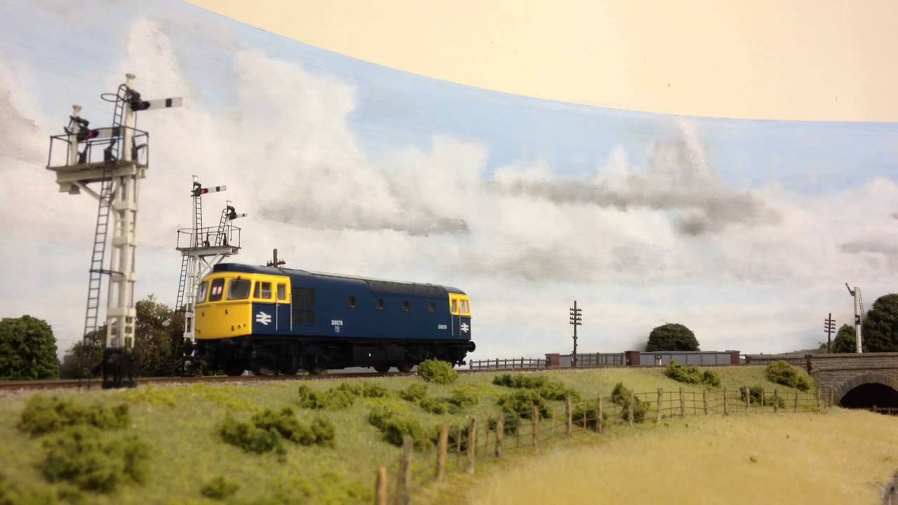 Legomanbiffo Heljan Class 33 sound and Merlin DCC installation.