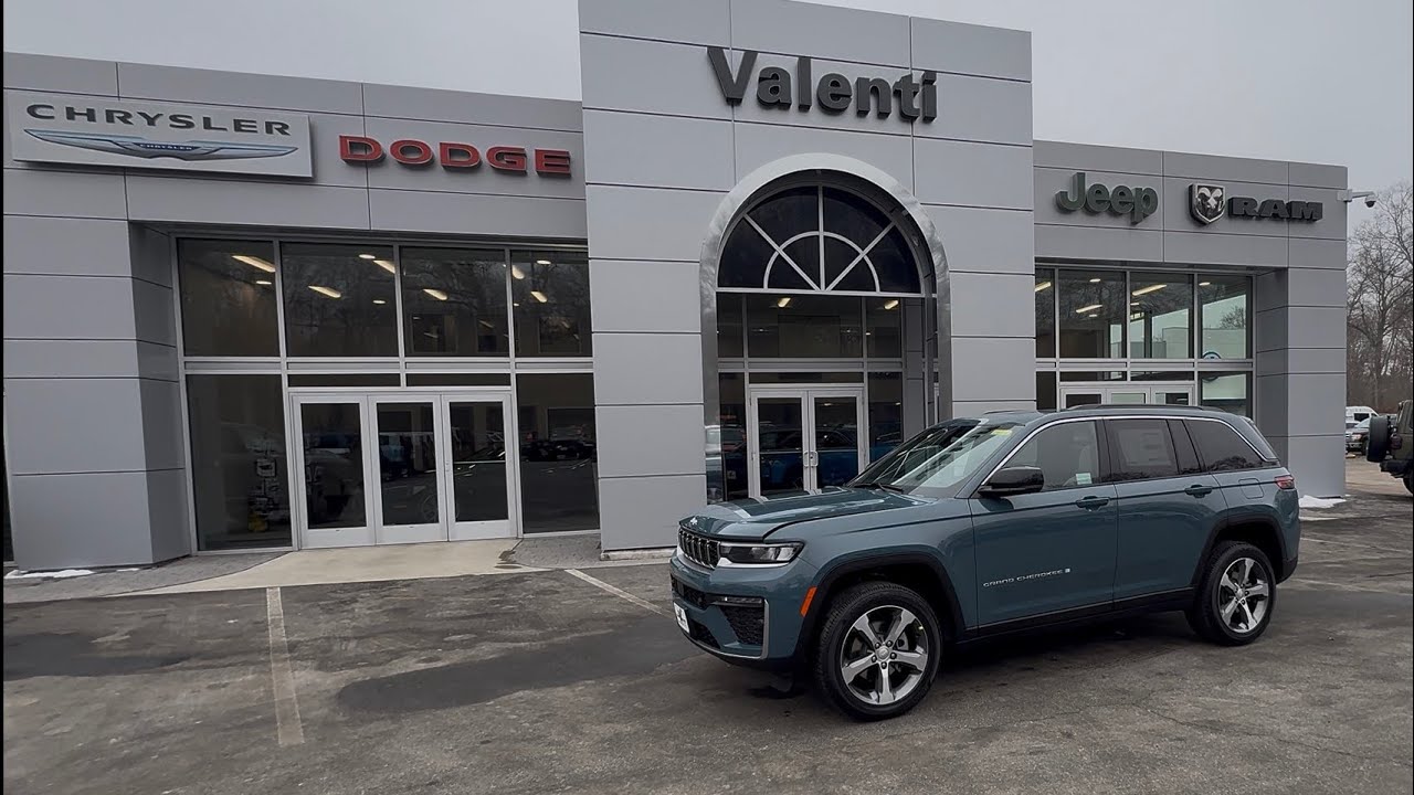 2026 Jeep Grand Cherokee Updated in Steel Blue exterior and wicker beige interior ￼