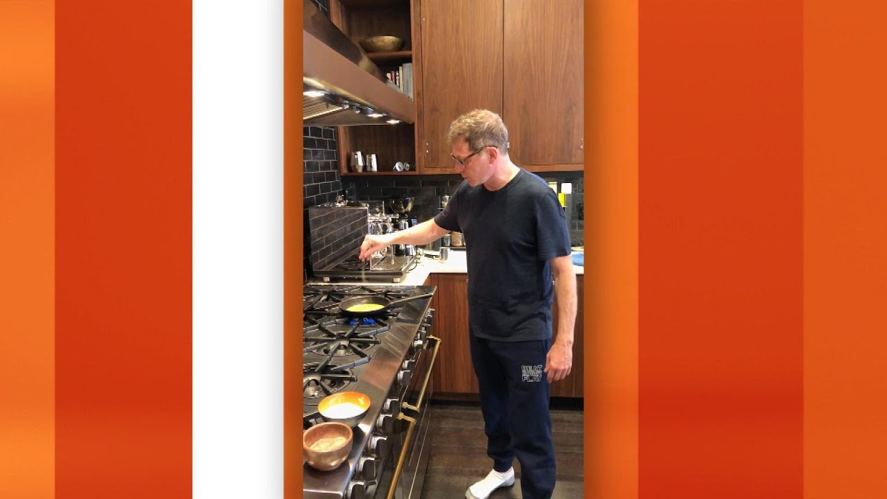 Celeb Home Tour: Inside Chef Bobby Flay's Kitchen