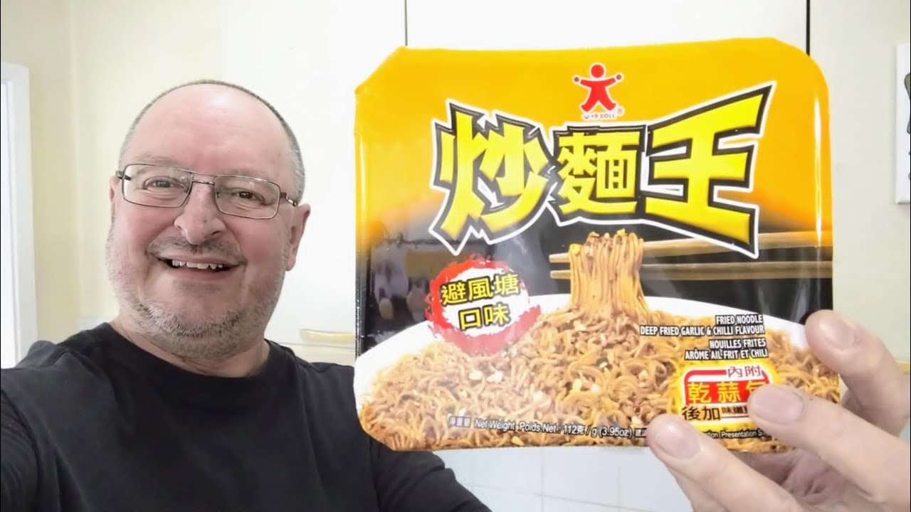 Doll Deep Fried Garlic & Chilli Flavour Fried Noodles ~ Noodle Tuesday ~ Food Review