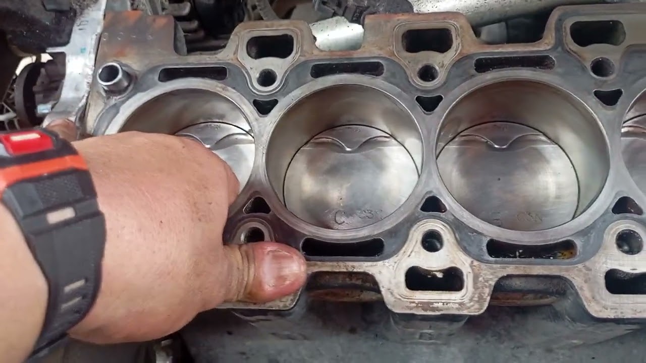 Proton saga 1.3 vvt part18: Yes kawan tengok bersih sudah ya piston tidak lagi carbon