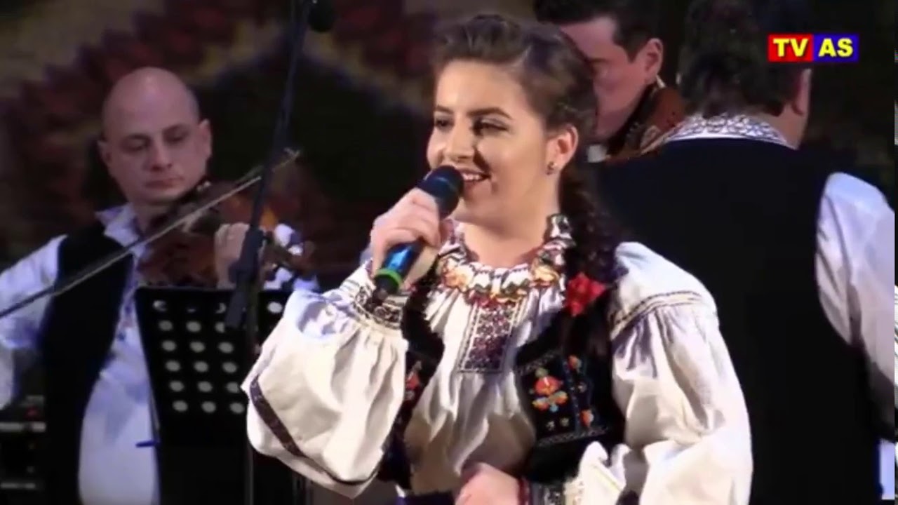 Denisa Perde - M-am suit in dealu’ Clujului | Spectacol “ Mugur , Mugurel “
