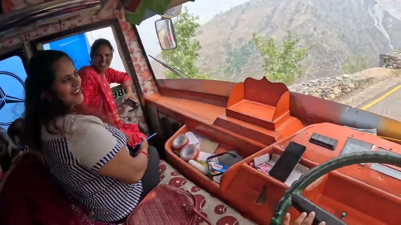 Yasto garmima ukaloma gadile tanena 😳 Kaile kahi yasta ramaila passengers ni bhetinxan 😂
