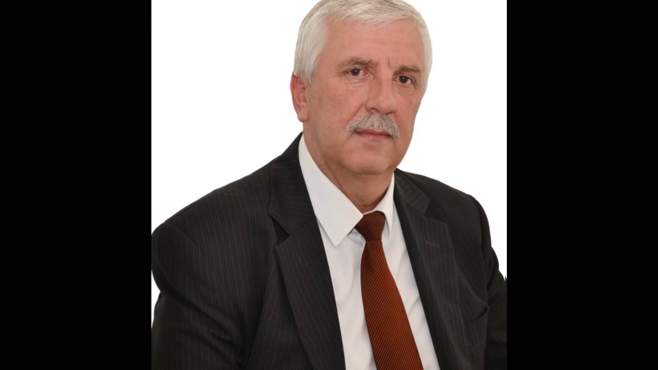 Στη ρίζα σ 'έναν έλατο.Γιάννης Γκόβαρης-Παναγιώτης Κοτρώτσος