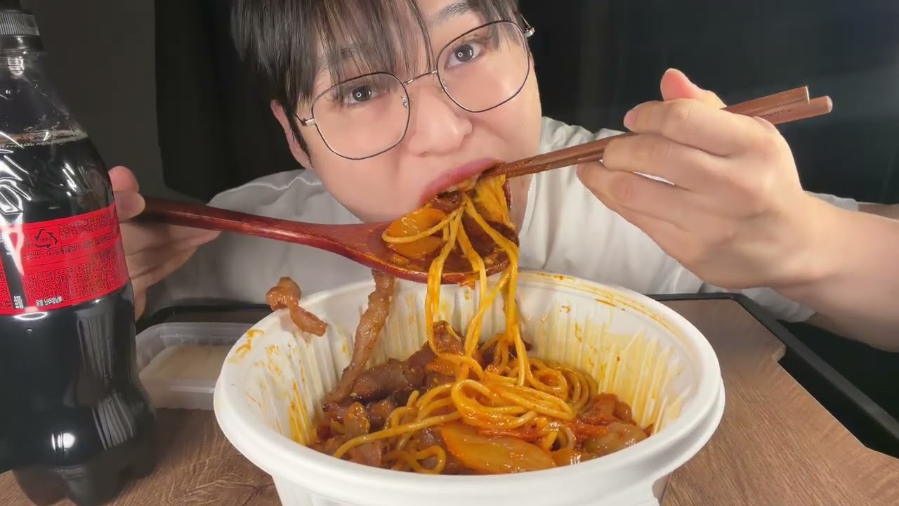 돼지게티 김치항정파스타