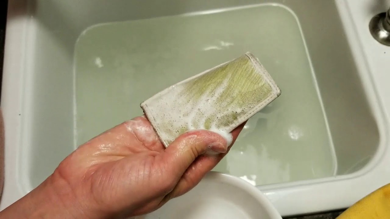 Purse and wallet cleaning