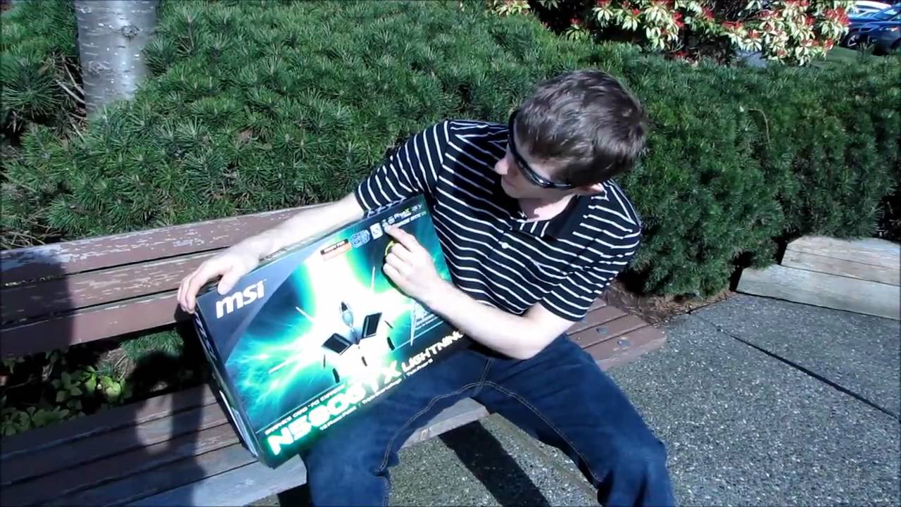 MSI GeForce GTX 580 Lightning Unboxing & First Look Linus Tech Tips