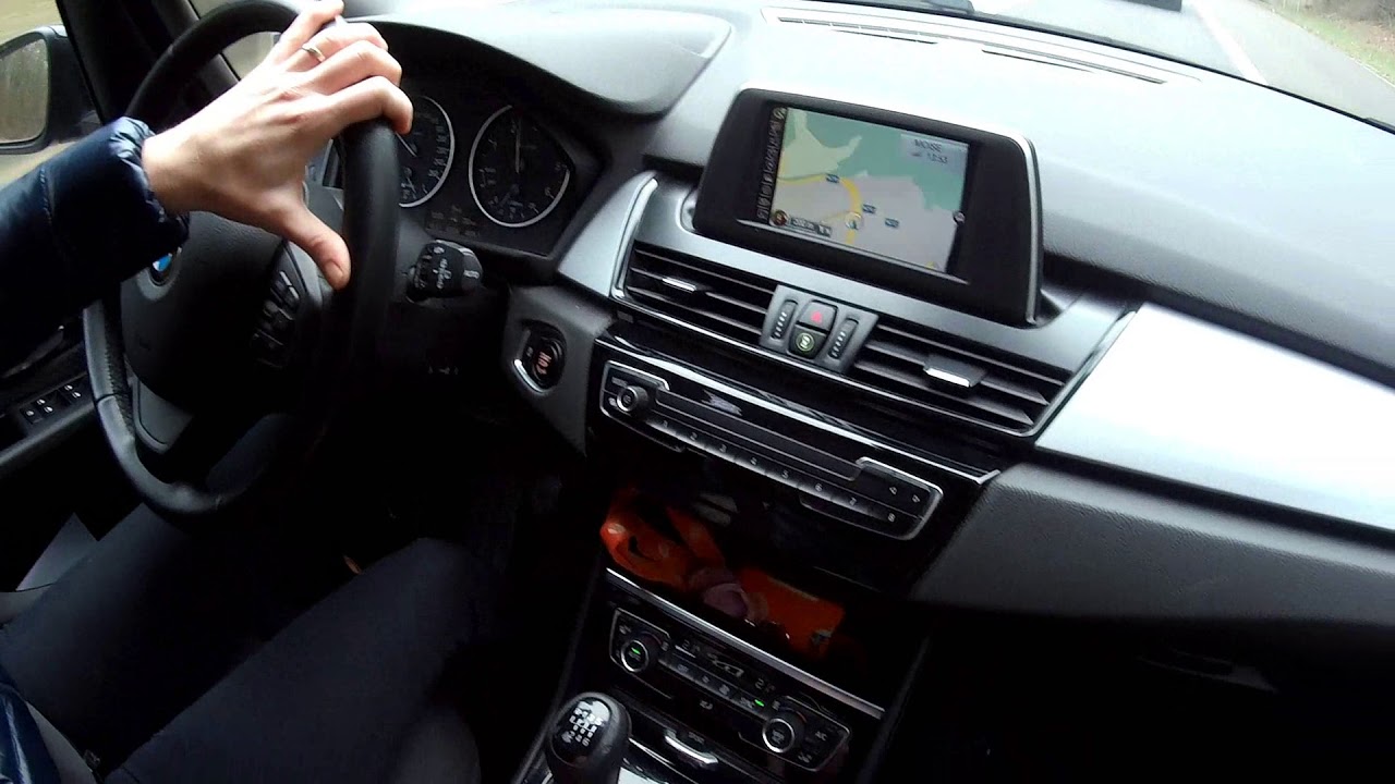 BMW 216d active tourer POV