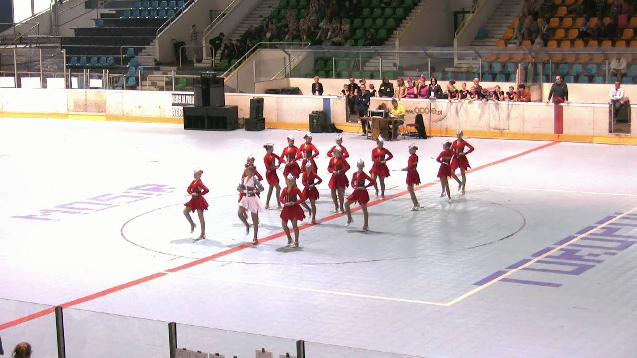 Uśmiech juniorki baton scena MP2012