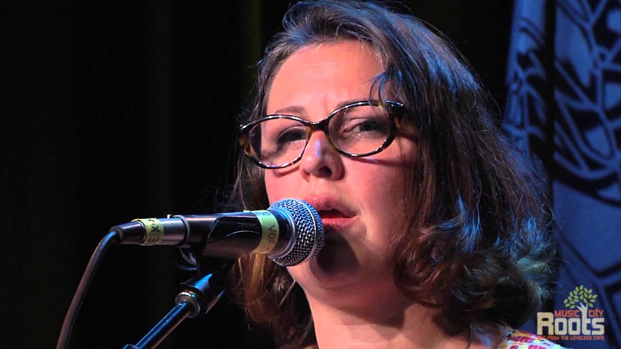 Sarah Potenza 