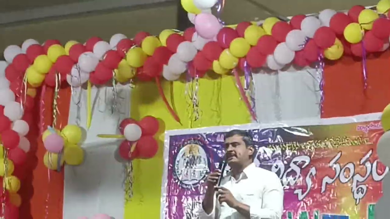 అతిధులకు శ్రీశ్రీ యాజమాన్యం సన్మానం