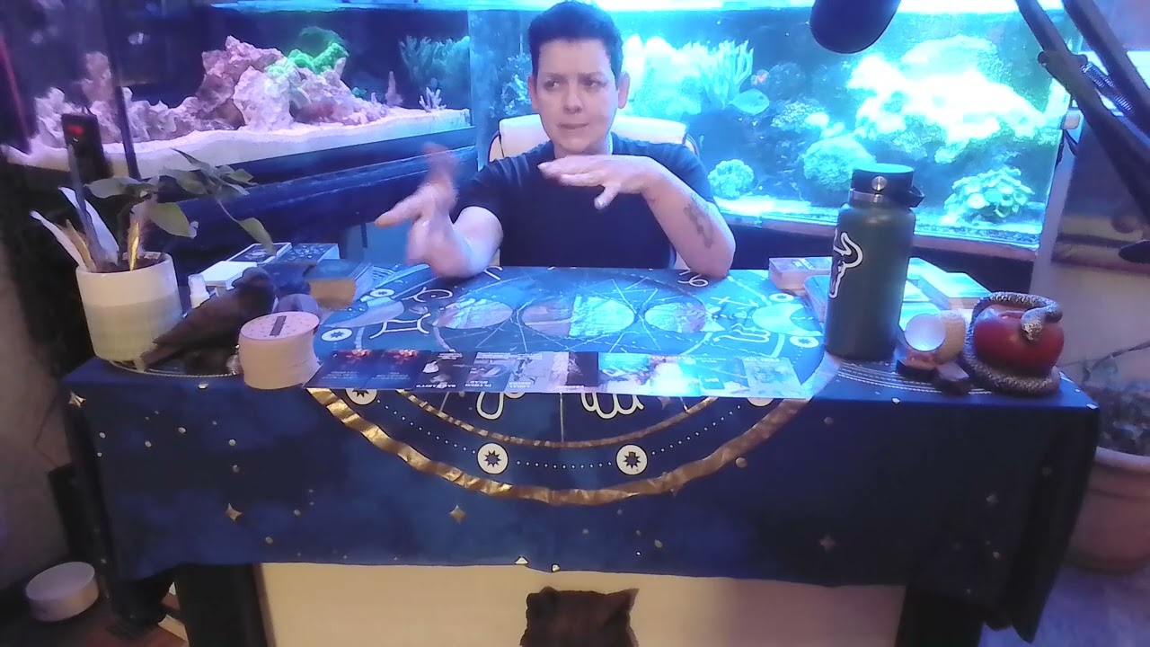 Aquarius CREEPIN IDIOT POCKET WATCHIN, NEVER THOUGHT YOU'D BE ANYTHING!! SUPRISE B@#CH!! #aquarius