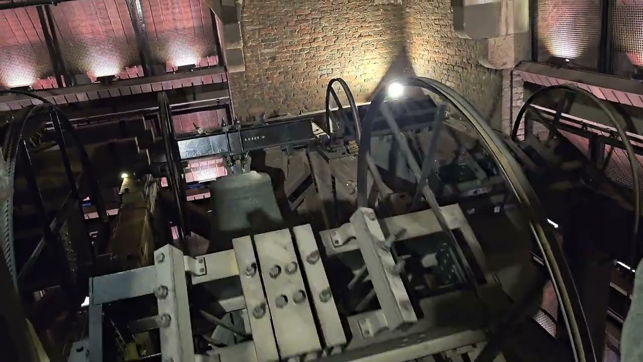 Utrecht - Kerkklokken Domtoren (Inluiding Advent)