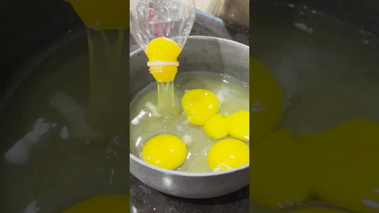 The Ultimate Hack To Separate Egg Yolks And Egg Whites #eggs #eggwhites #hacks