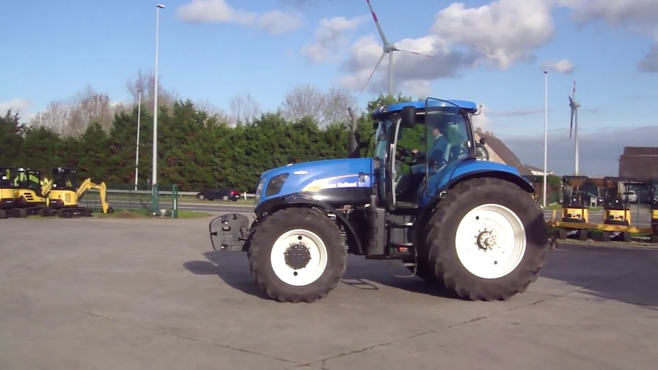 New Holland T7040