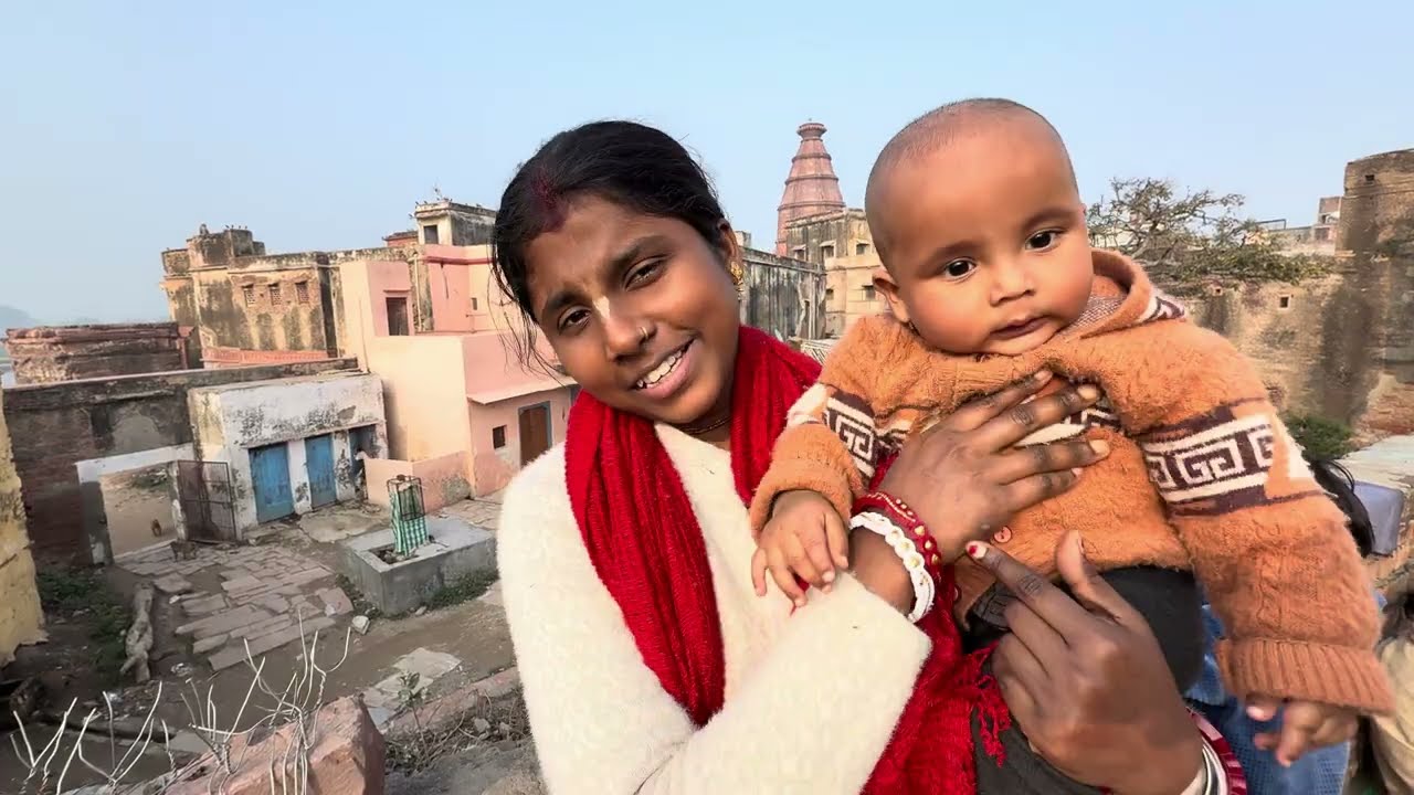 কুয়াশা ভেজা দিনে ছাদে এসেছি || রাধারানীর জন্য রান্না করছি আজকের দর্শন || Vrindavan Dham 