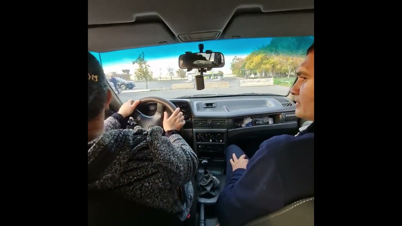 Amaliy mashq jarayoni maydonda