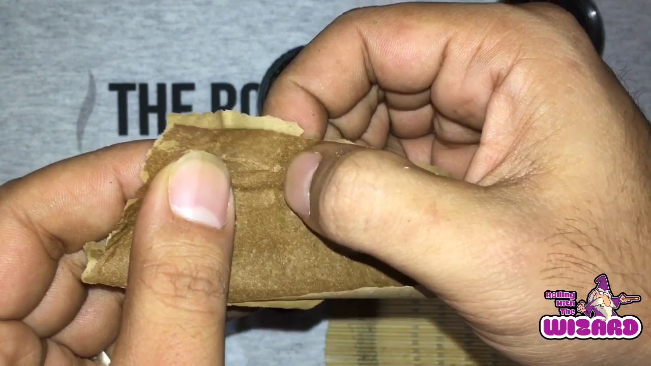 How to use a Raw Rolling Mat when rolling a blunt (Phillies Blunt Edition)