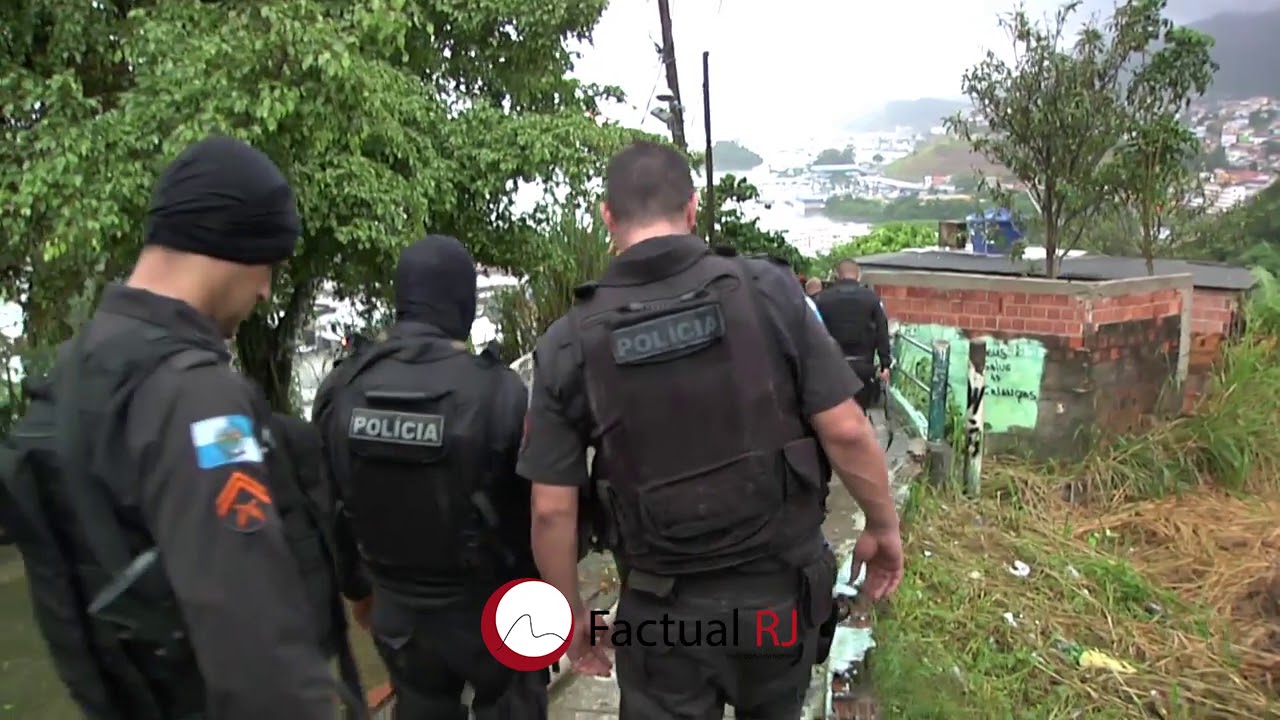 Operação no Morro Sapinhatuba 1 em Angra